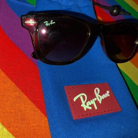 Ray-Ban Dark Brown Sunglasses with Case Like New never worn wear from storage